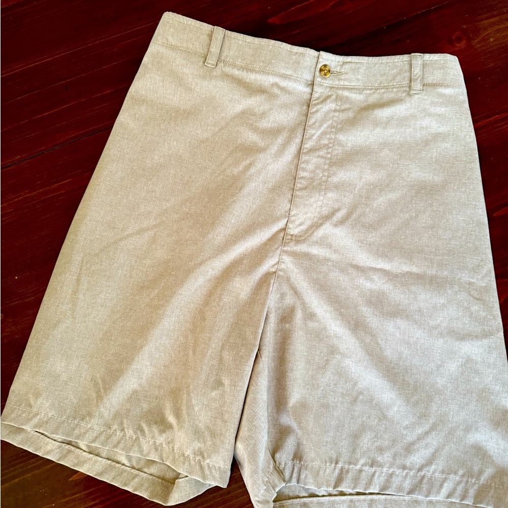 ⛳️BEN HOGAN⛳️  Performance Active Golf Shorts. Size 46 waist. SO comfy!